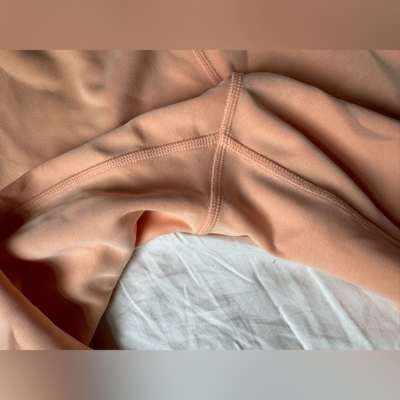 NWOT Lululemon Softstreme High-Rise Pant *Short in Peach Bellini, size 12 - Picture 5 of 9